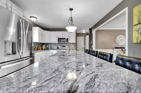 Kitchen - 11700 Rachel Ln, Dewitt, MI 48820 photo 3 of 4