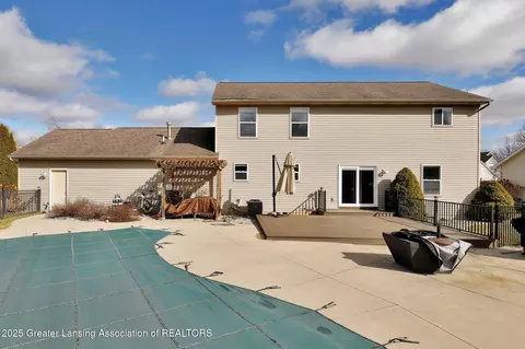 Exterior - 11700 Rachel Ln, Dewitt, MI 48820 photo 7 of 10