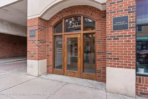 220 Mac Ave #414, East Lansing, MI 48823
