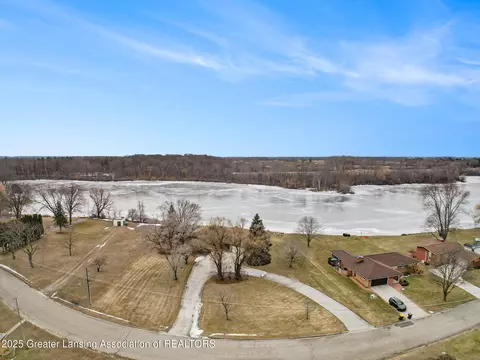 921 Riverview Dr, Alma, MI 48801 photo 42
