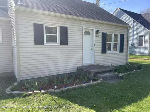 3030 Pleasant Grove Rd, Lansing, MI 48910