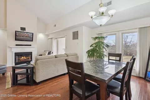 1359 Turner Rd, Lansing, MI 48906 photo 19