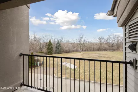 1359 Turner Rd, Lansing, MI 48906 photo 29