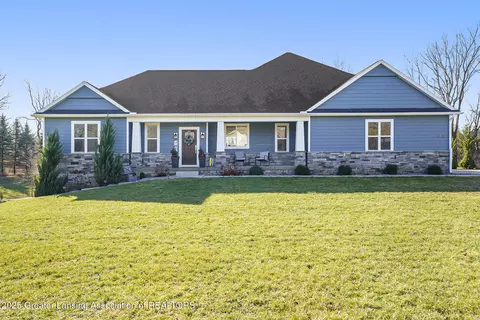 11420 Tamarack Trl, Bath, MI 48808