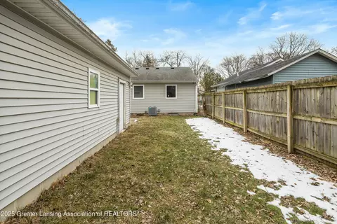 Exterior - 1719 Robertson Ave, Lansing, MI 48915 photo 3 of 5