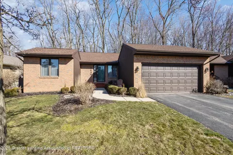 2430 Emerald Lake Dr, East Lansing, MI 48823