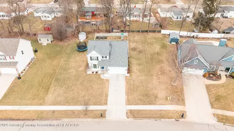 View/Area - 860 Meadows Dr, Jackson, MI 49203 photo 4 of 5