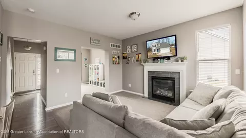 Other - 860 Meadows Dr, Jackson, MI 49203 photo 3 of 10