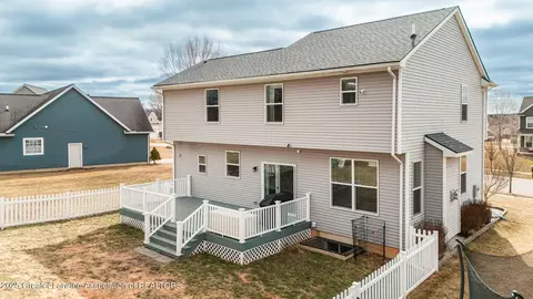 Other - 860 Meadows Dr, Jackson, MI 49203 photo 8 of 10