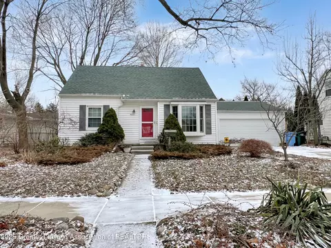 4011 Alpha St, Lansing, MI 48910