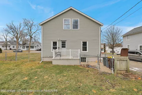 Exterior - 533 W Maple St, Mason, MI 48854 photo 3 of 5