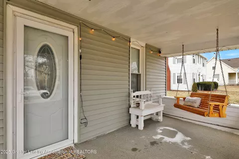 Exterior - 533 W Maple St, Mason, MI 48854 photo 2 of 5