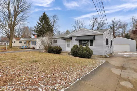 356 N Rogers St, Mason, MI 48854