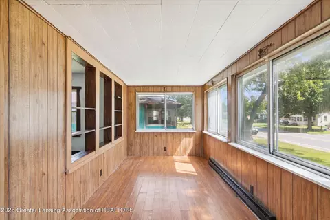 166 W Prospect St, Jackson, MI 49203 photo 6