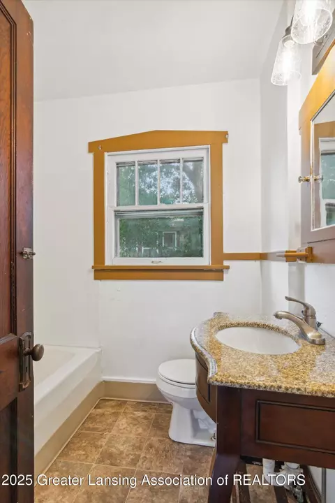 166 W Prospect St, Jackson, MI 49203 photo 22