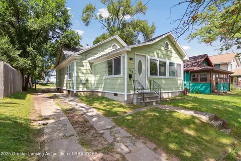 166 W Prospect St, Jackson, MI 49203 photo 2