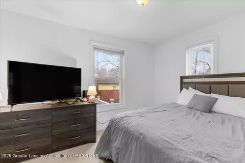 Bedroom - 824 Riverview Ave, Lansing, MI 48915 photo 2 of 4