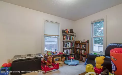 Bedroom - 824 Riverview Ave, Lansing, MI 48915 photo 1 of 4