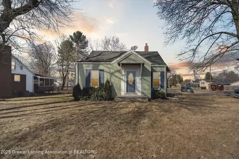 759 E Ash St, Mason, MI 48854