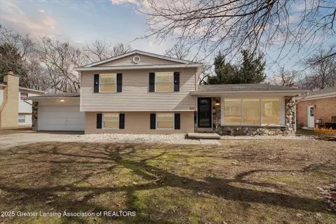 450 Morningside Dr, Battle Creek, MI 49015