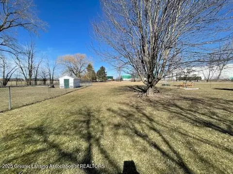 Exterior - 312 W Sectionline Rd, Ashley, MI 48806 photo 3 of 3