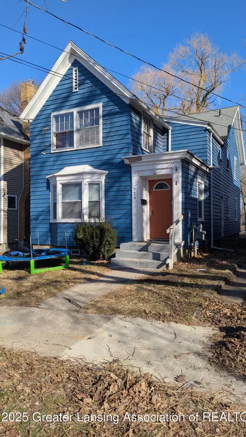 726 W Lapeer St, Lansing, MI 48933