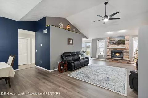 3231 E Price Rd, Saint Johns, MI 48879 photo 7