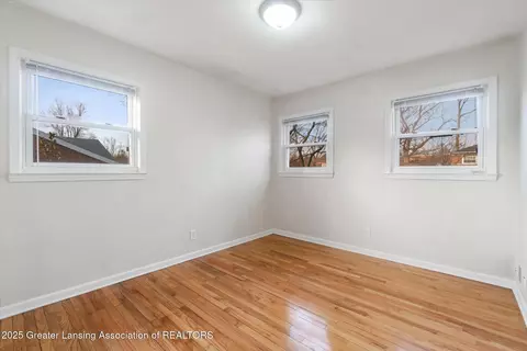2202 Dillingham Ave, Lansing, MI 48906 photo 17