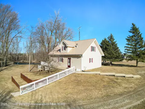 5935 E Parks Rd, Saint Johns, MI 48879 photo 27