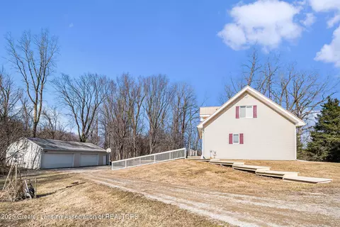 5935 E Parks Rd, Saint Johns, MI 48879 photo 23