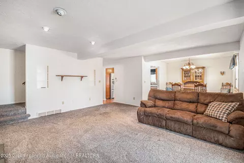 5935 E Parks Rd, Saint Johns, MI 48879 photo 5
