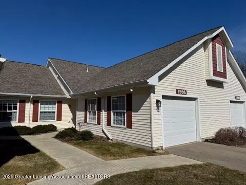 1996 Searl Ct, East Lansing, MI 48823