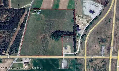8214 Old State Rd, Stanwood, MI 49346