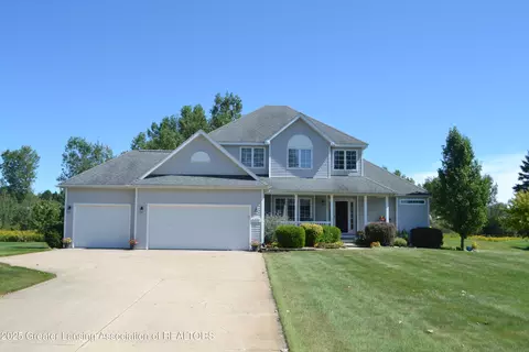 5336 Blueberry Ln, Haslett, MI 48840
