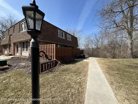 11717 Sycamore Rd, Plymouth, MI 48170