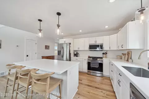 Kitchen - 3796 E Roosevelt Rd, Ashley, MI 48806 photo 5 of 5