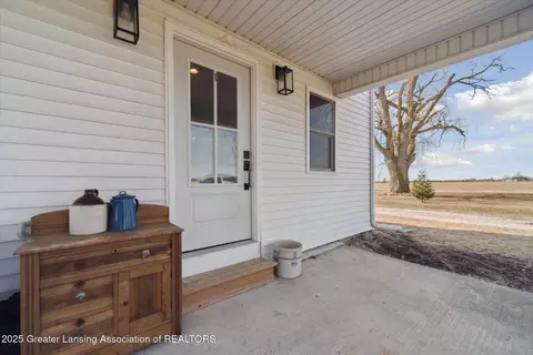 Exterior - 3796 E Roosevelt Rd, Ashley, MI 48806 photo 9 of 9
