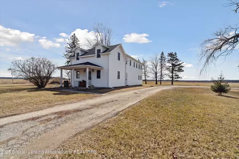 Exterior - 3796 E Roosevelt Rd, Ashley, MI 48806 photo 8 of 9