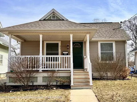 815 Riverview Ave, Lansing, MI 48915