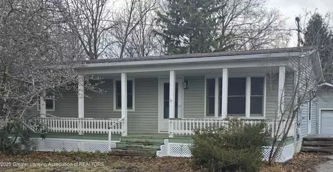 409 E 2nd North St, Laingsburg, MI 48848