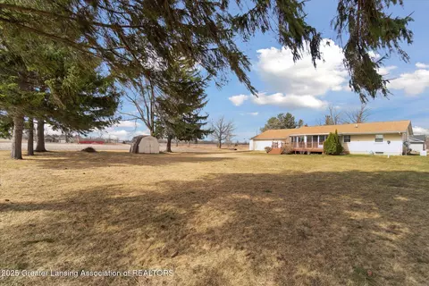 615 W Maple Ave, Bancroft, MI 48414 photo 38