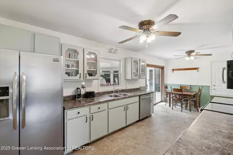 615 W Maple Ave, Bancroft, MI 48414 photo 17