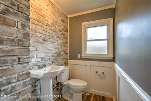 Bath - 4518 Sandstone Dr, Williamston, MI 48895 photo 1 of 3