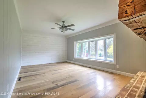 Living - 4518 Sandstone Dr, Williamston, MI 48895 photo 4 of 10