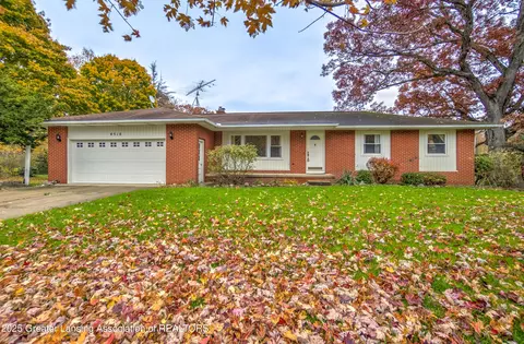 4518 Sandstone Dr, Williamston, MI 48895