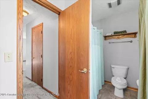 Entry Way - 706 Fieldview Dr, Grand Ledge, MI 48837 photo 2 of 2