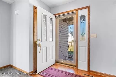 Entry Way - 706 Fieldview Dr, Grand Ledge, MI 48837 photo 1 of 2