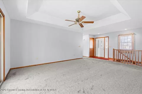 Living - 706 Fieldview Dr, Grand Ledge, MI 48837 photo 2 of 2