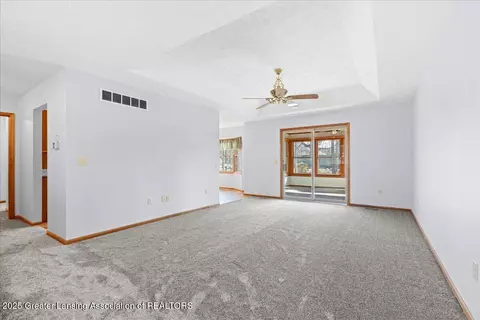 Living - 706 Fieldview Dr, Grand Ledge, MI 48837 photo 1 of 2