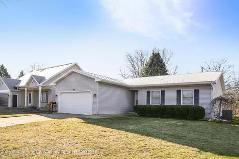 777 Foxview Ln, Mason, MI 48854